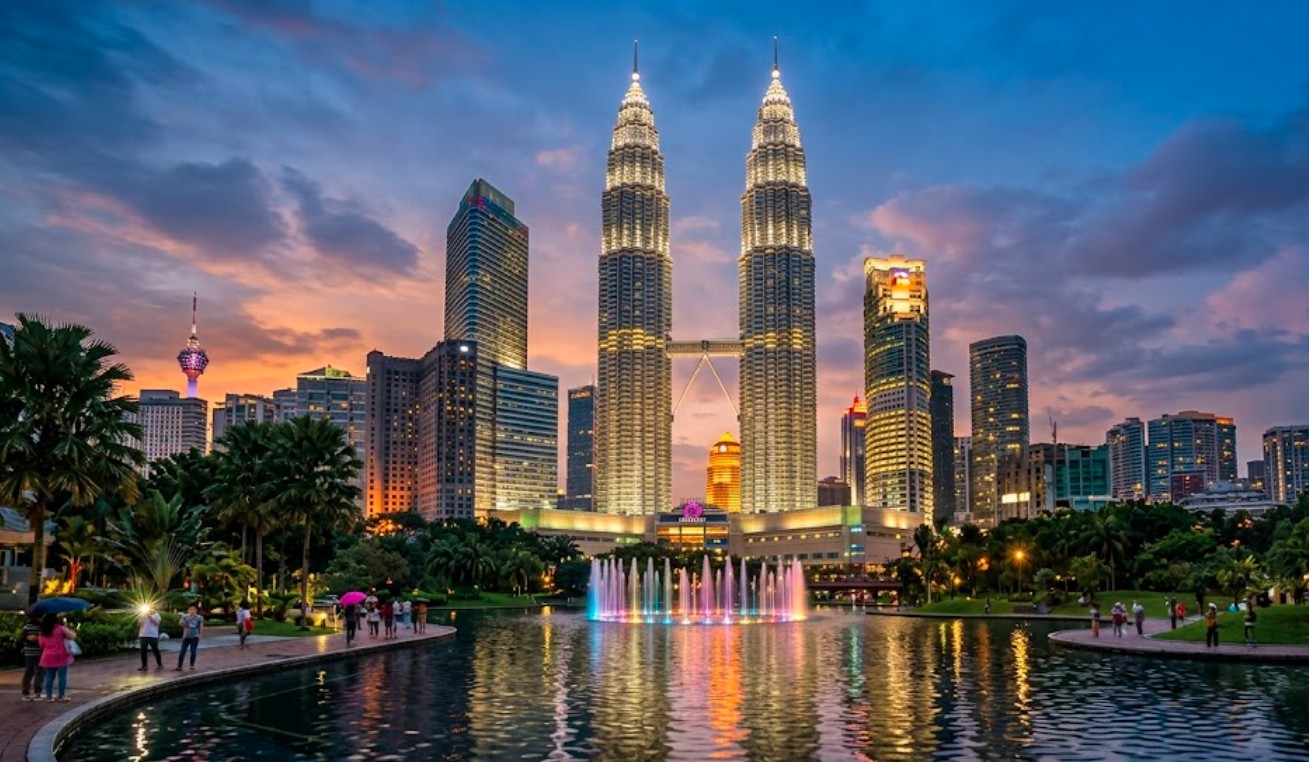 KLCC Night Scene II